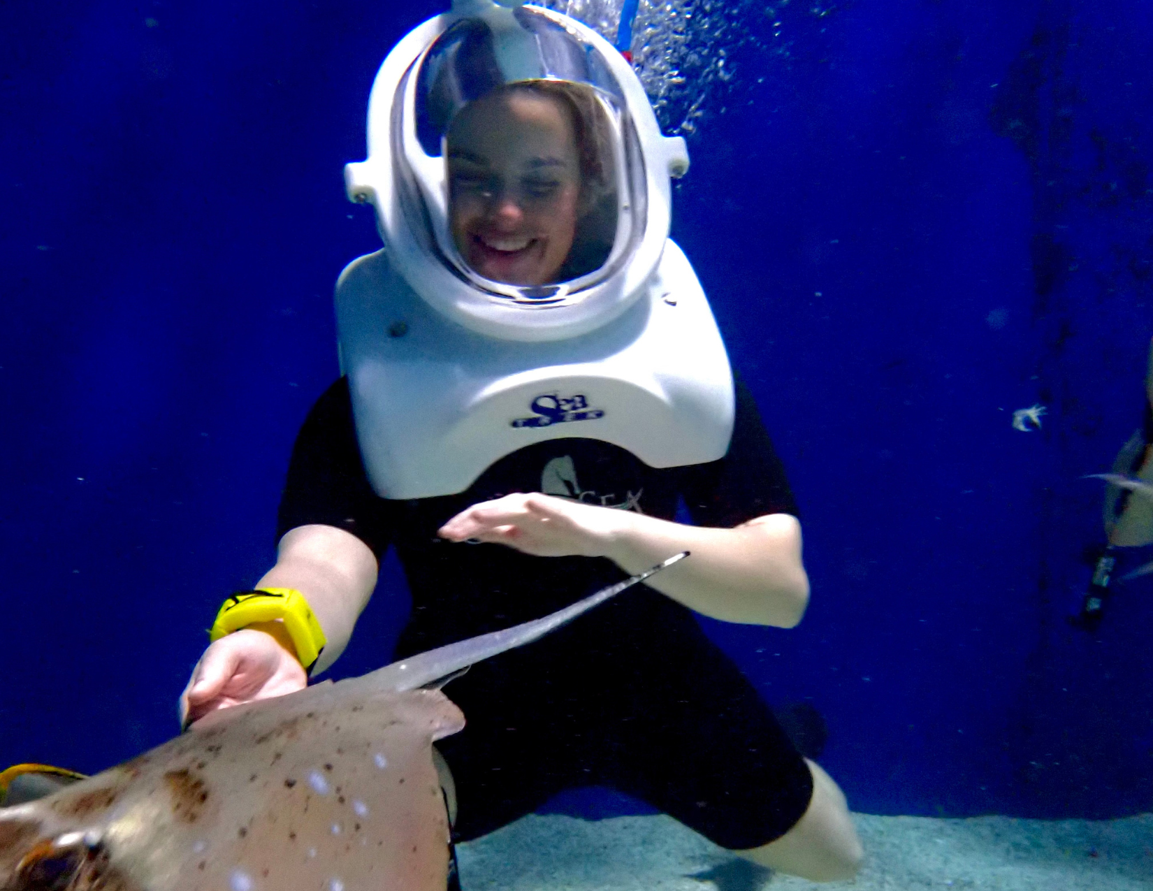Lacy Cain Baranack doing the SeaTrek Underwater Helmet Diving tour at the Odysea Aquarium in Scottsdale, Arizona