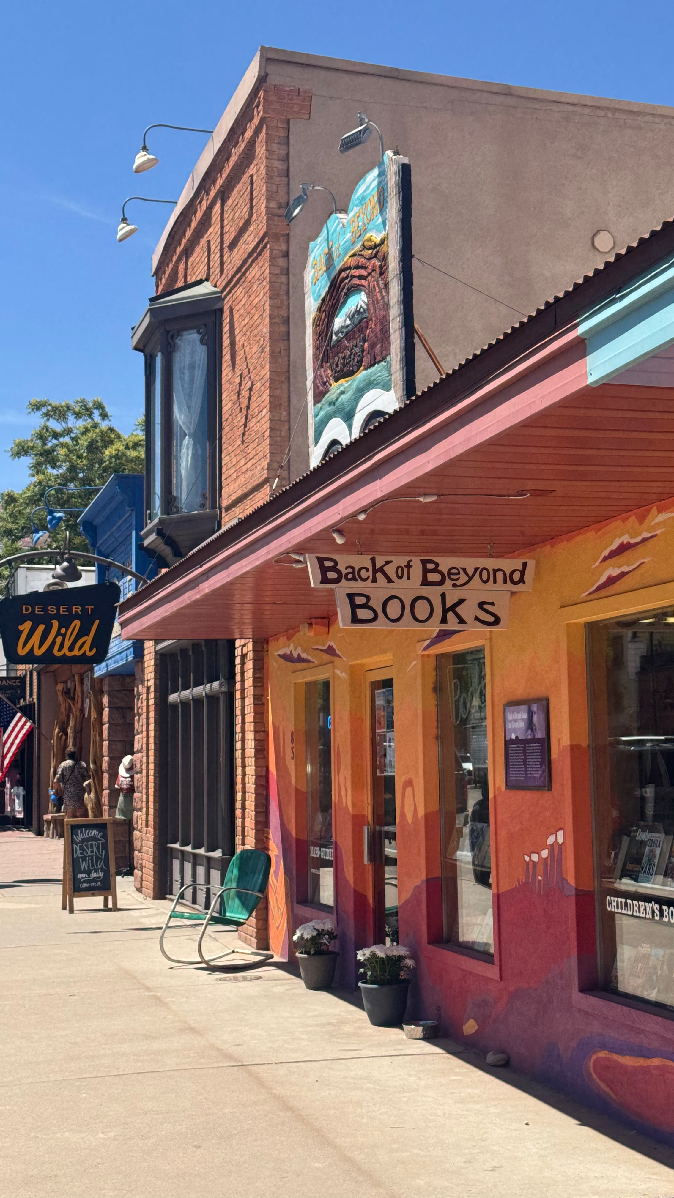 THE ULTIMATE GUIDE TO EXPLORING MOAB, UTAH