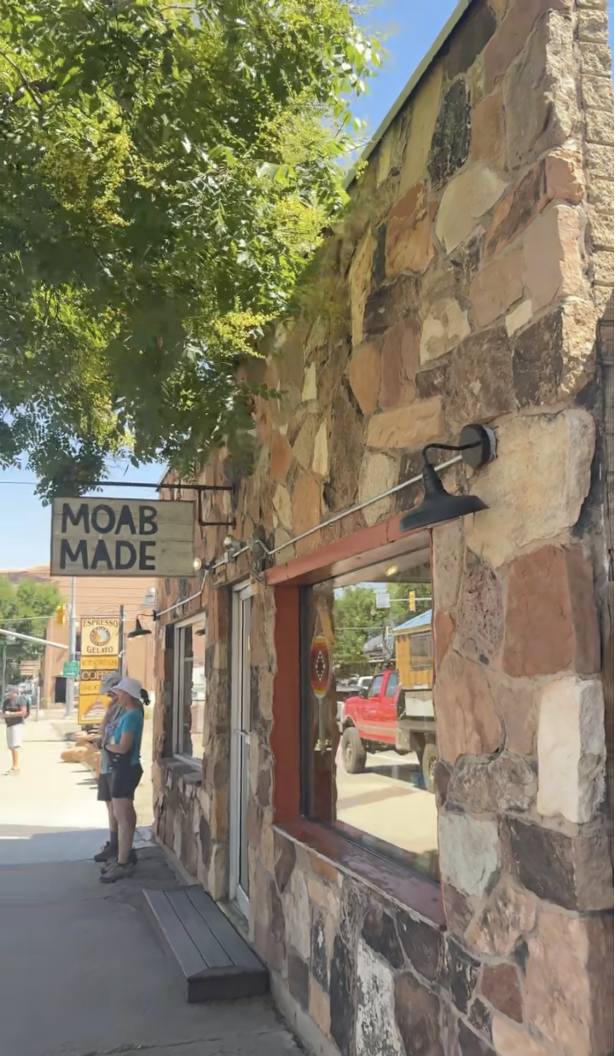 THE ULTIMATE GUIDE TO EXPLORING MOAB, UTAH